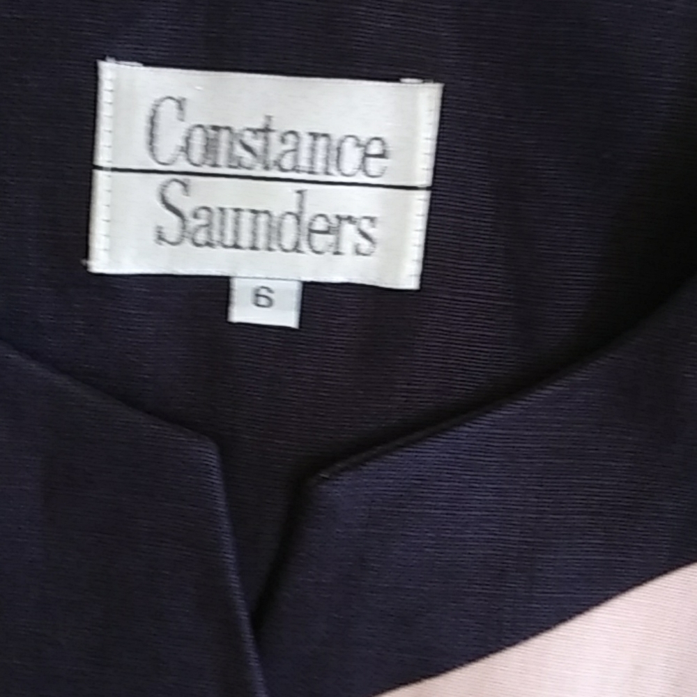 Constance Saunders Short Sleeve Top. - Picture 4 of 4